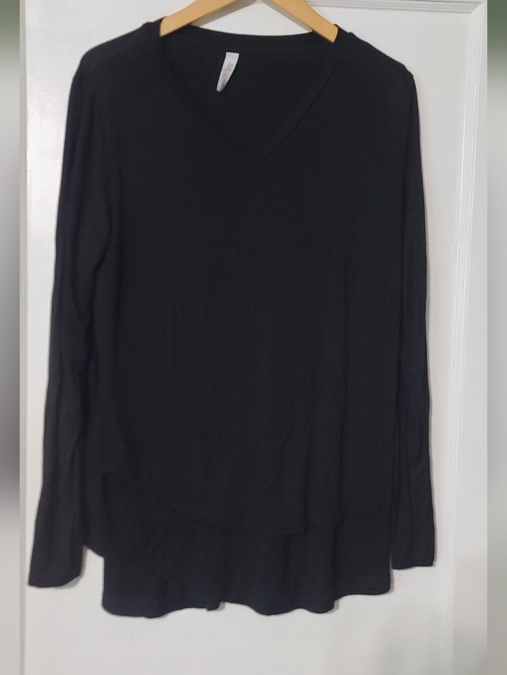Latched Mama- Black Long Sleeve V-Neck Top-size Large